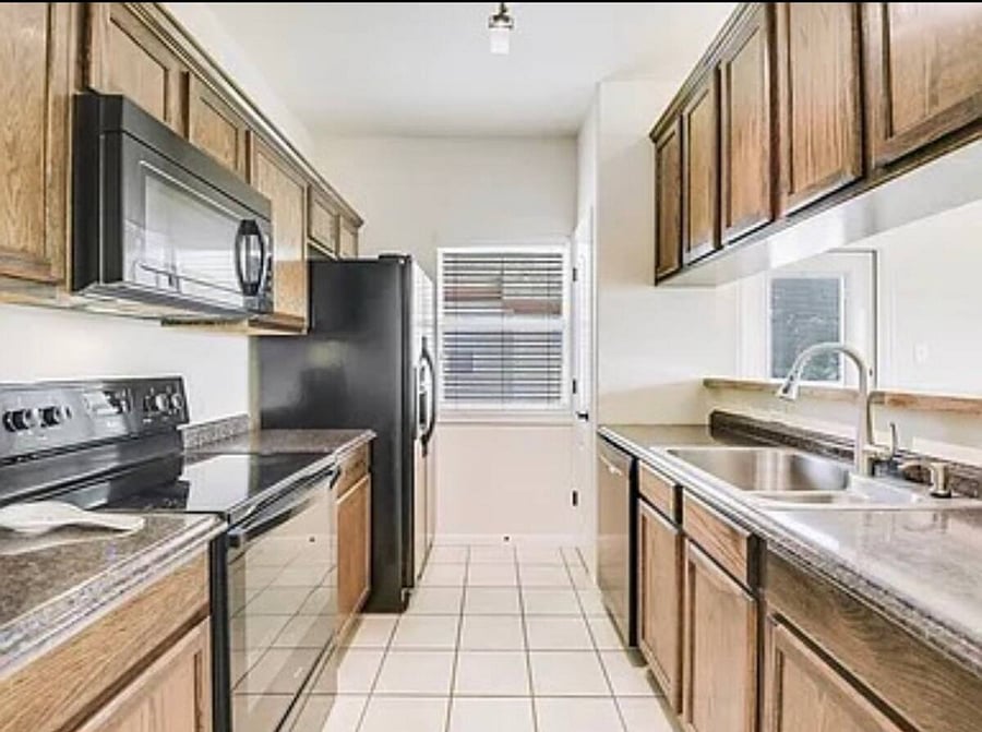Furnished Finder property 1028478_1 photo 4