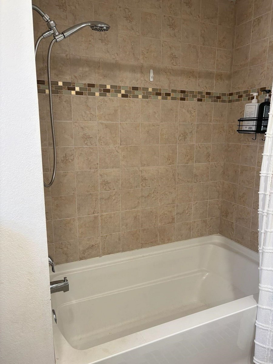 Furnished Finder property 1028488_1 photo 15