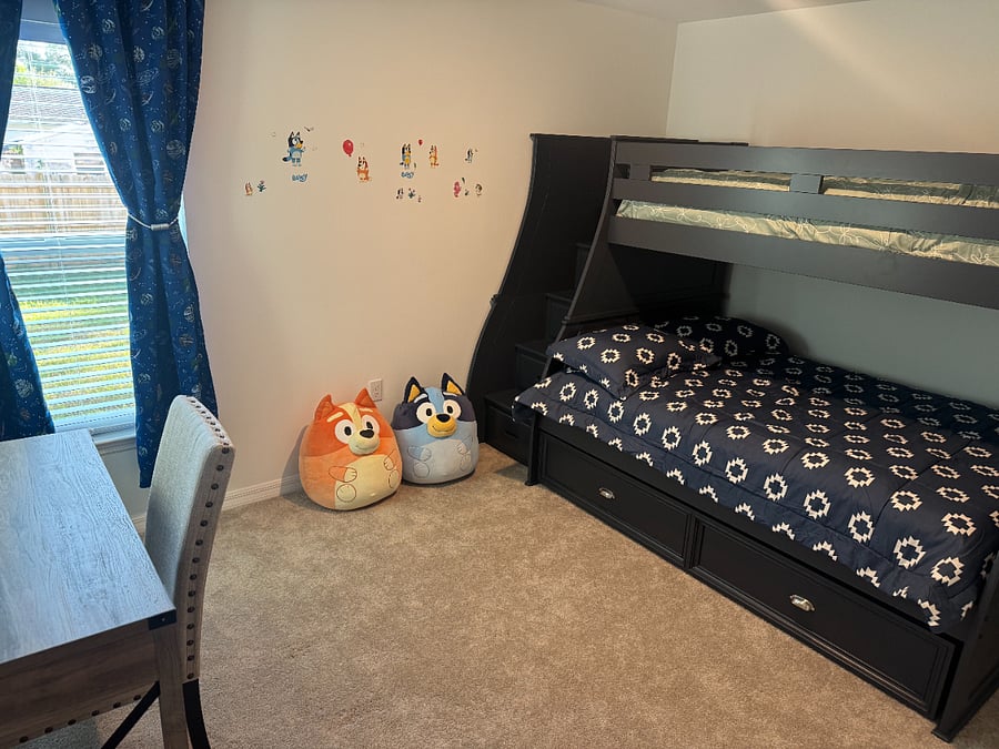 Bedroom 4 with bunk bed