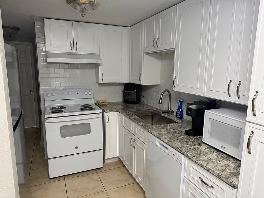 Furnished Finder property 1028504_1 photo 11