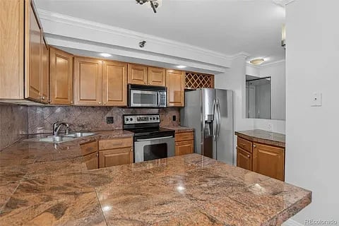 Furnished Finder property 1028510_1 photo 4
