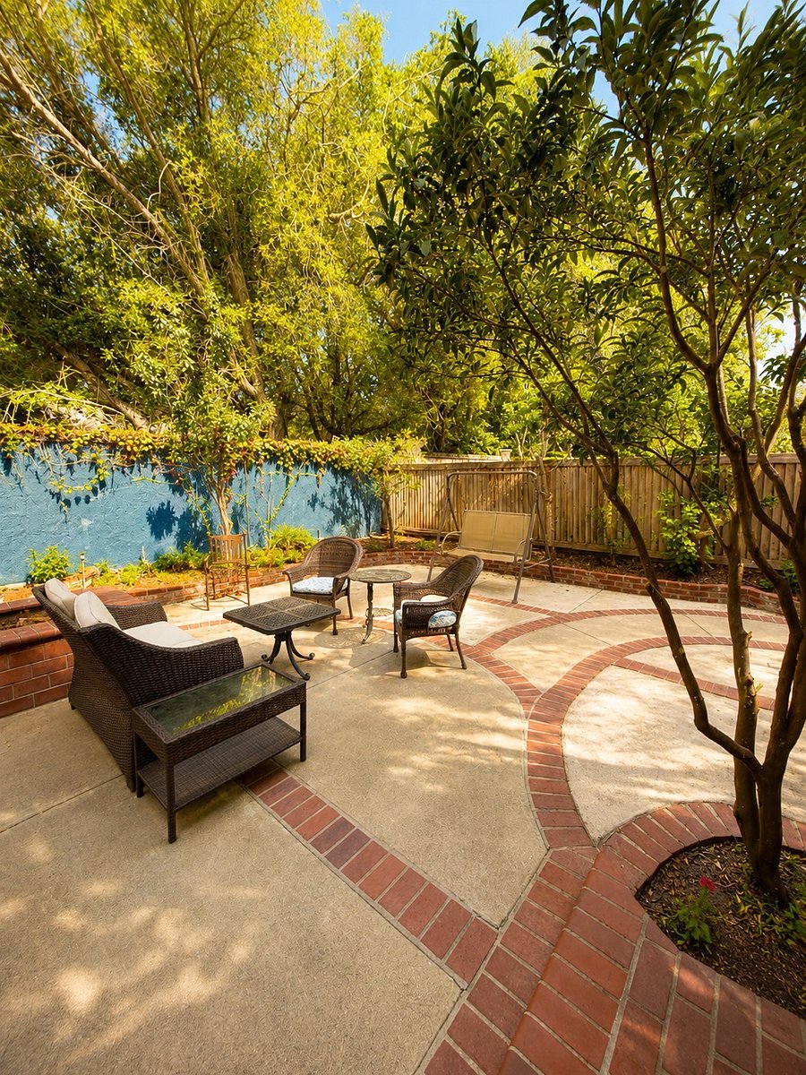 Backyard - Shared