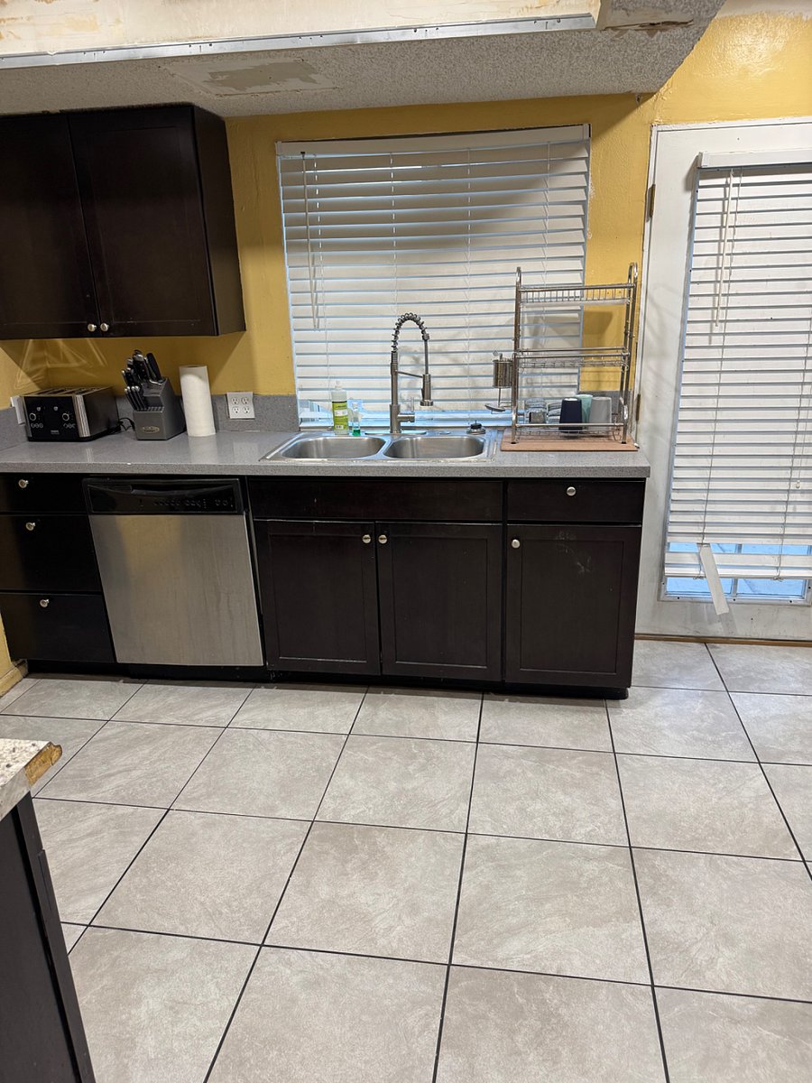 Furnished Finder property 1028607_1 photo 6