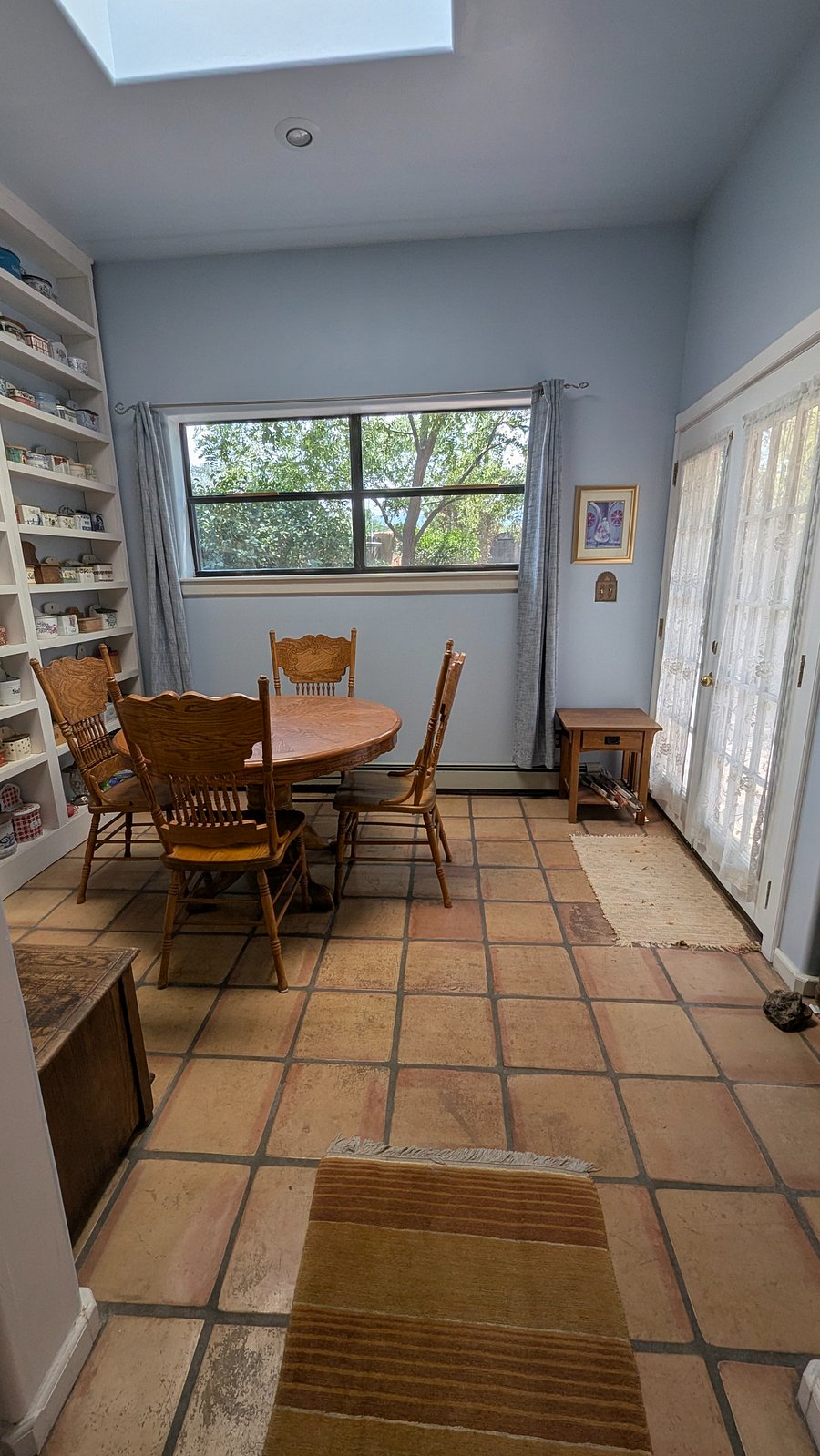 Separate dining room