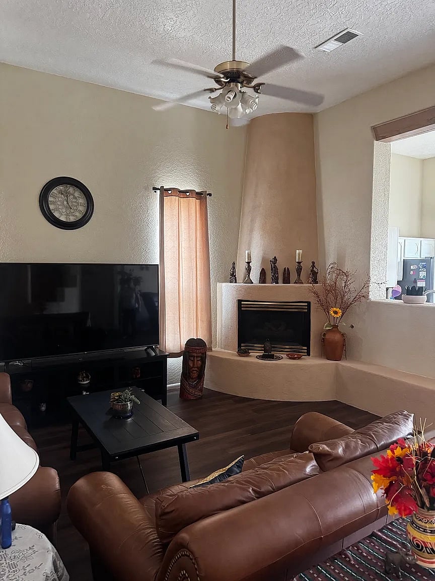 Furnished Finder property 1028648_1 photo 2