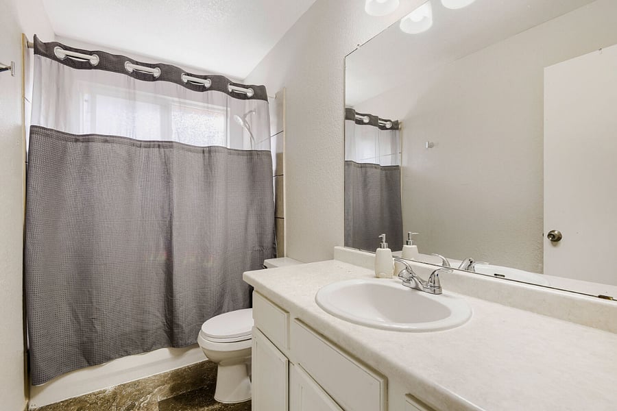 Shared full bathroom