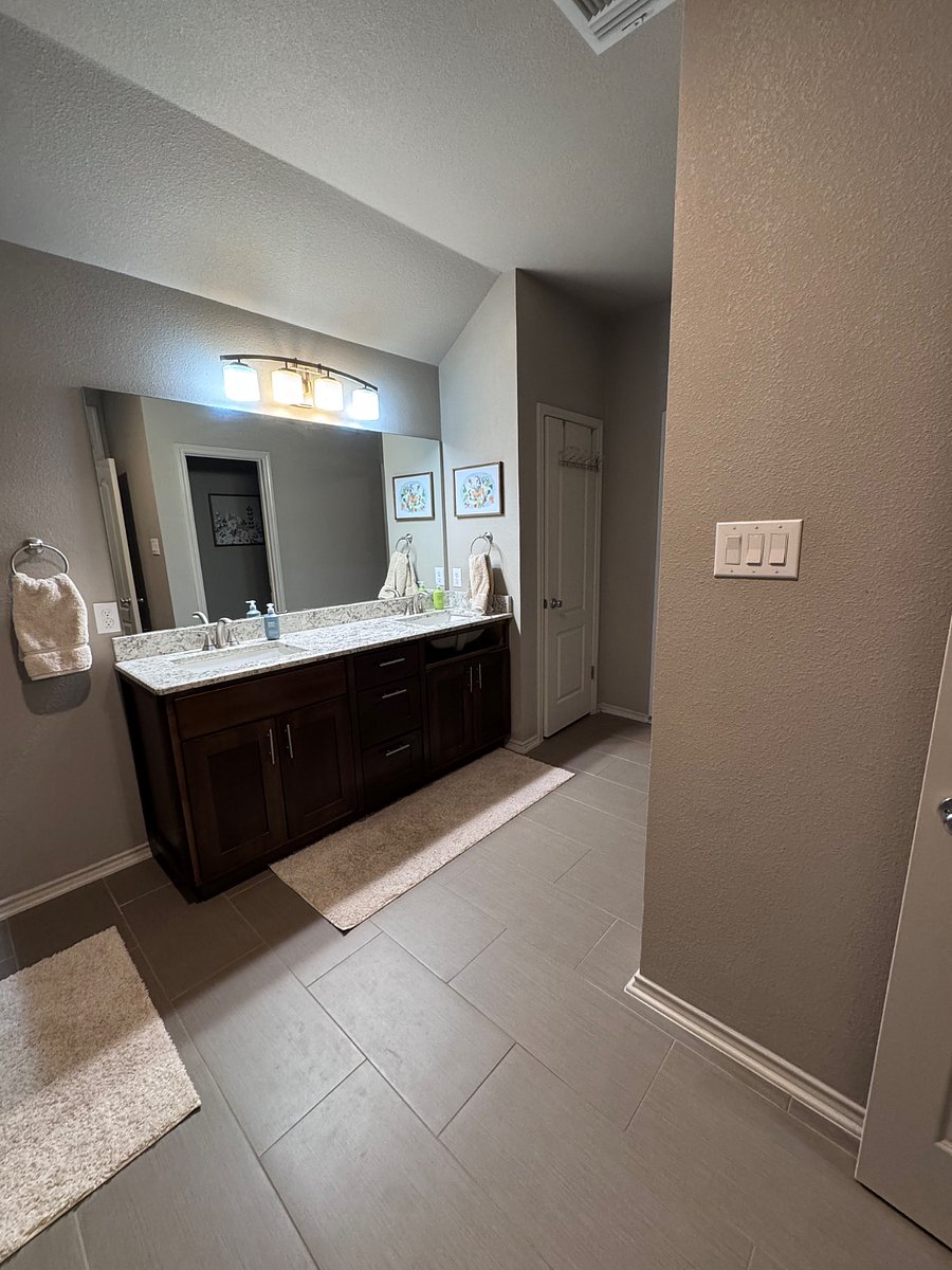 Furnished Finder property 1028667_1 photo 6