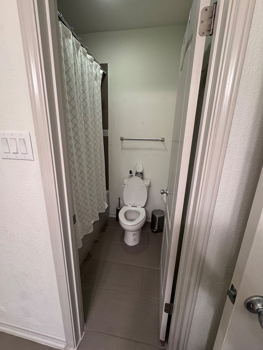 Furnished Finder property 1028667_1 photo 13
