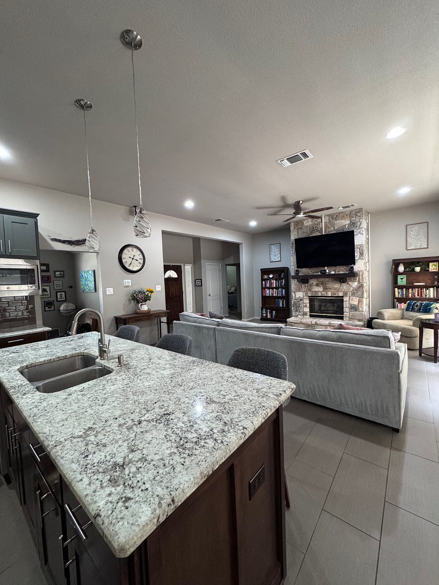 Furnished Finder property 1028667_1 photo 15