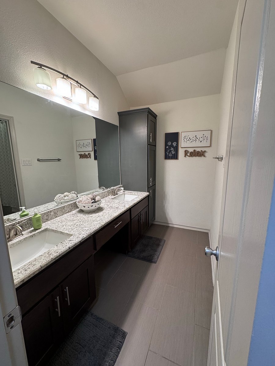Furnished Finder property 1028667_1 photo 31