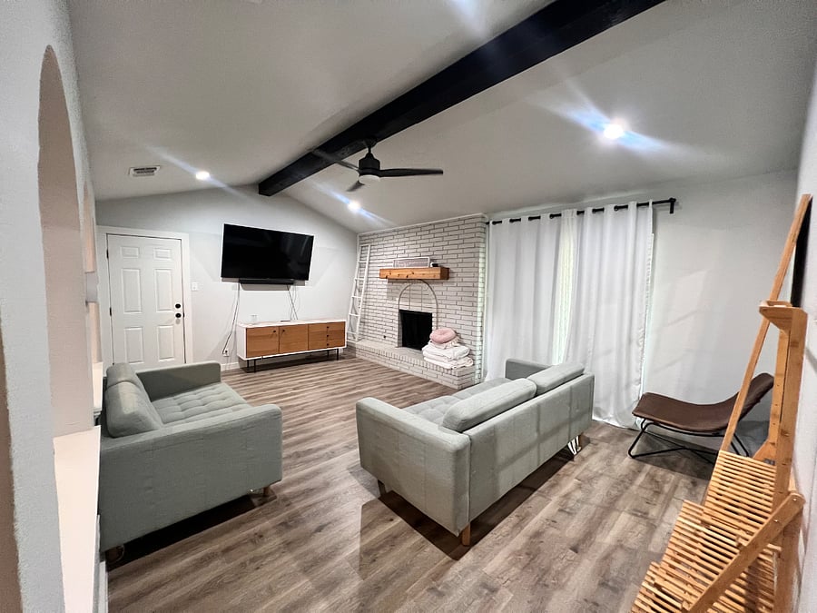 Furnished Finder property 1028677_1 photo 1