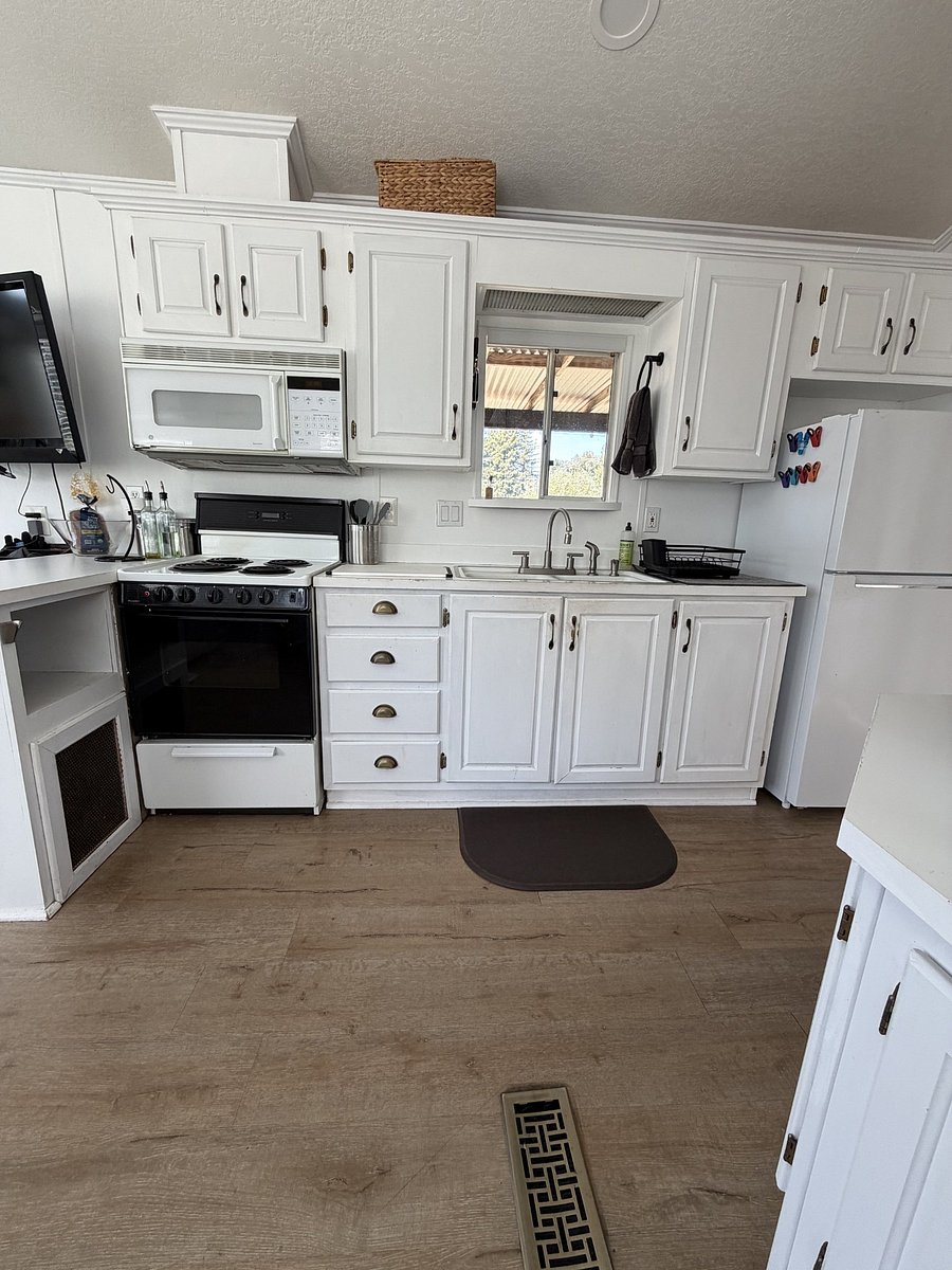 Furnished Finder property 1028686_1 photo 8