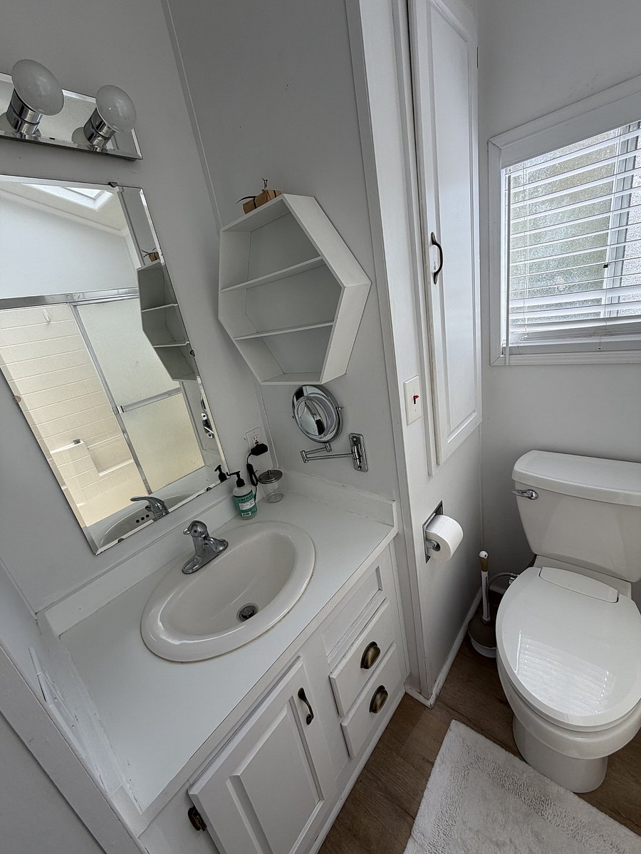 Furnished Finder property 1028686_1 photo 14