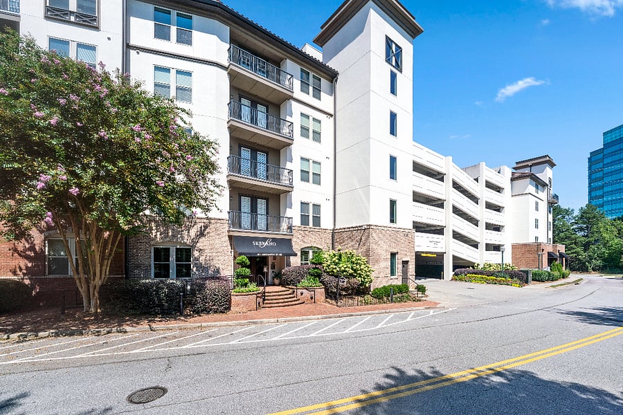 Furnished Finder property 1028690_1 photo 2
