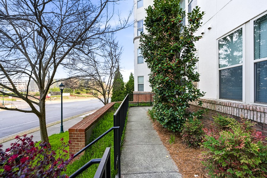 Furnished Finder property 1028690_1 photo 37