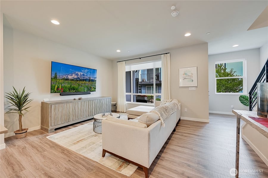 Furnished Finder property 1028691_1 photo 8