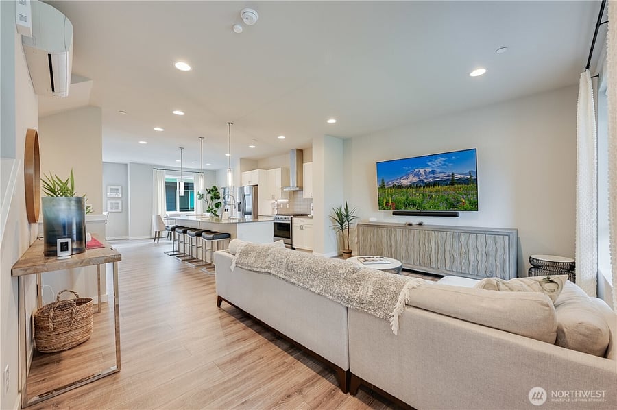 Furnished Finder property 1028691_1 photo 9