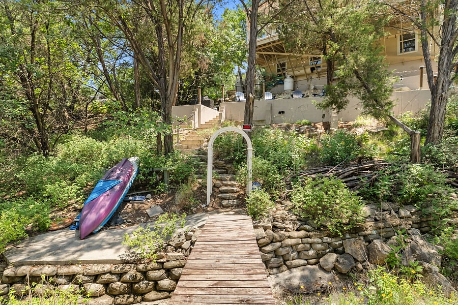 Furnished Finder property 1028698_1 photo 32