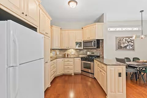 Furnished Finder property 1028700_1 photo 7