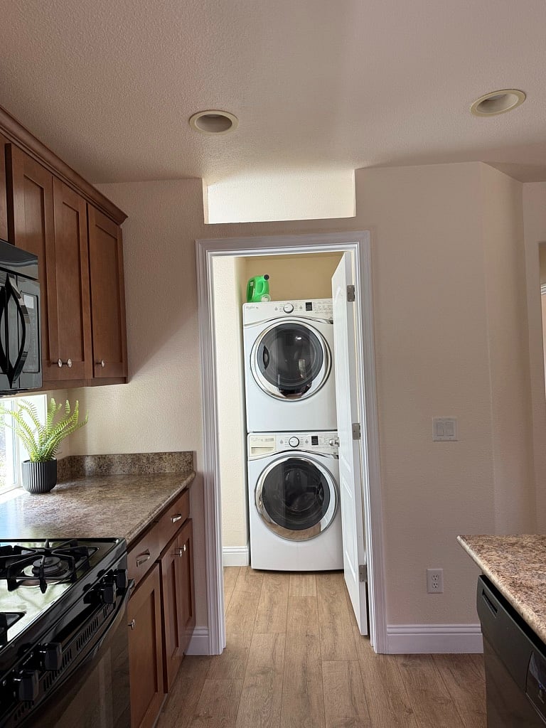 Furnished Finder property 1028736_1 photo 5