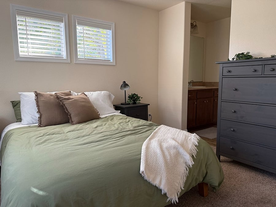 Furnished Finder property 1028736_1 photo 7