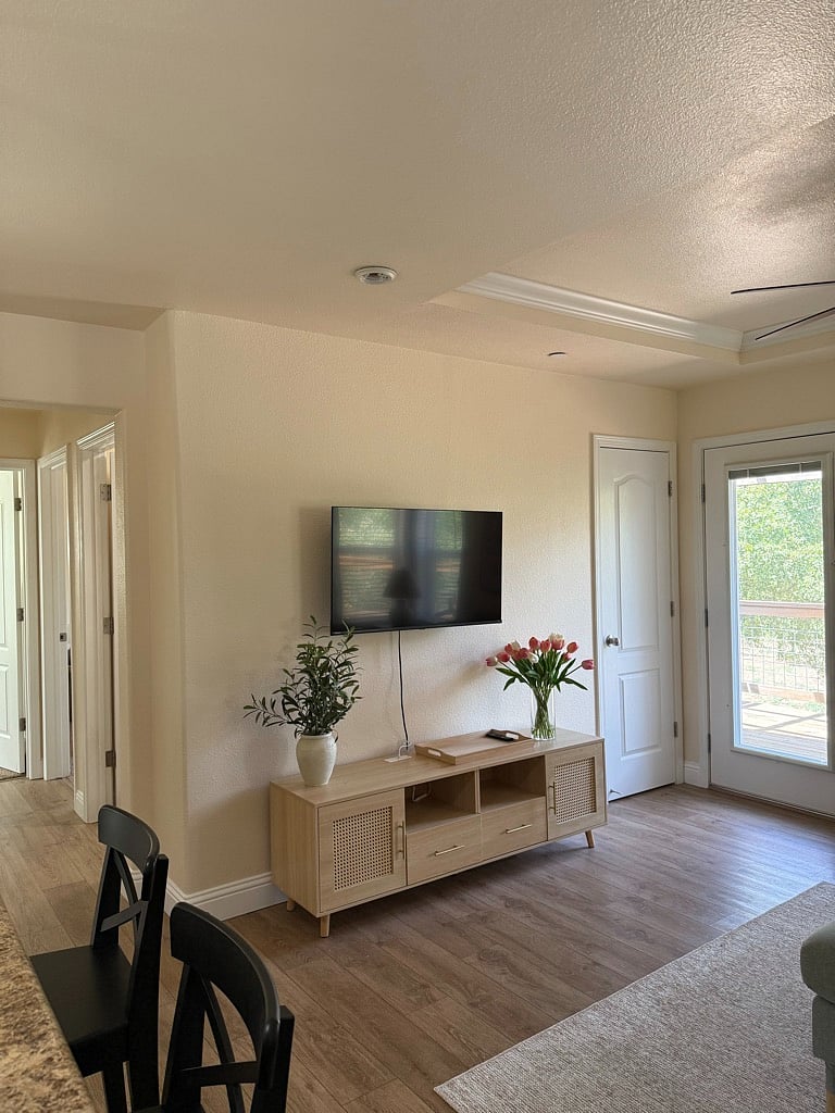 Furnished Finder property 1028736_1 photo 4