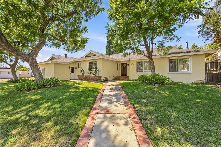 Furnished Finder property 1028741_1 photo 36