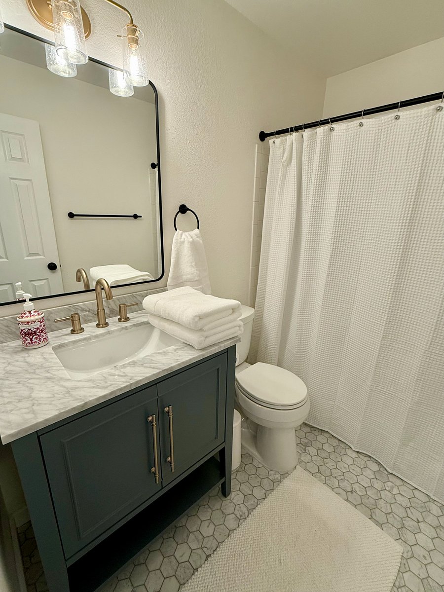 Furnished Finder property 1028743_1 photo 12