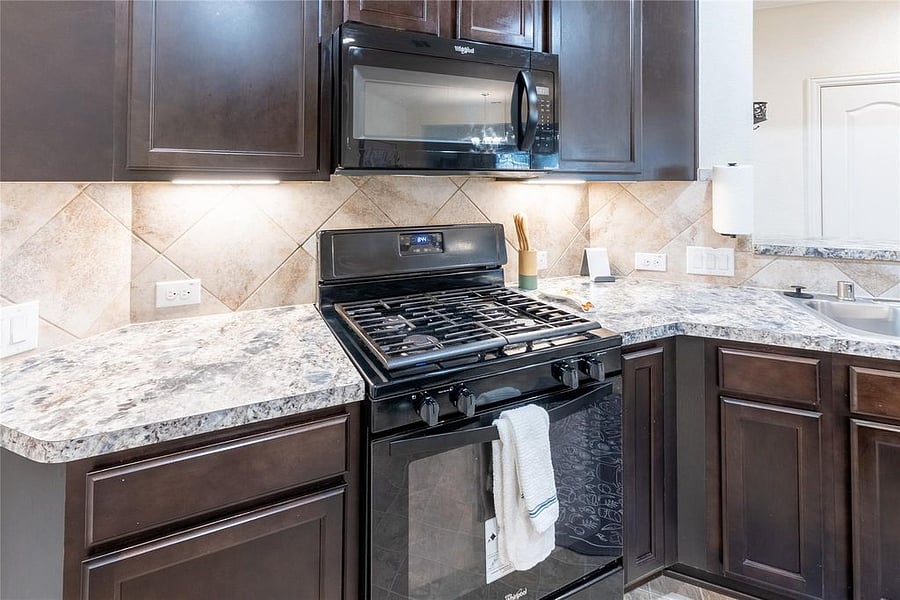 Furnished Finder property 1028756_1 photo 7