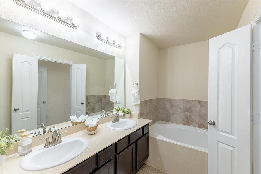 Furnished Finder property 1028756_1 photo 11