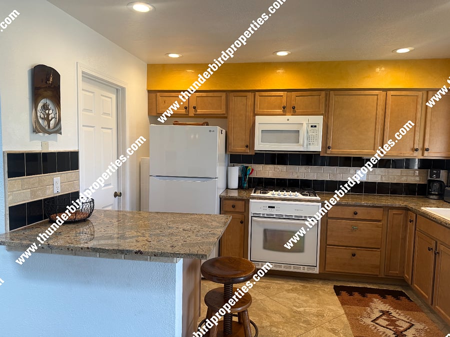 Furnished Finder property 1028769_1 photo 10