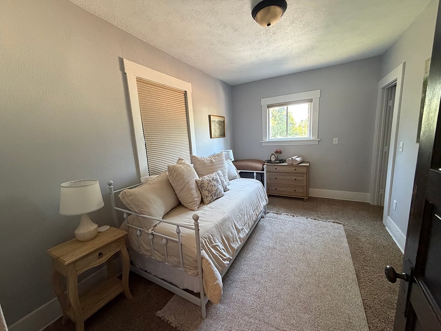 Furnished Finder property 1028777_1 photo 16