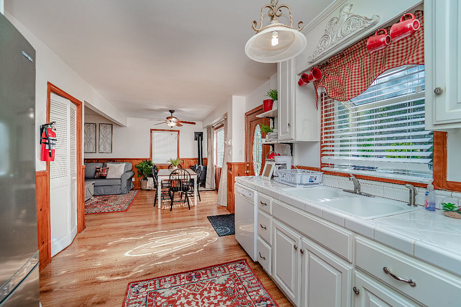 Furnished Finder property 1028778_1 photo 13