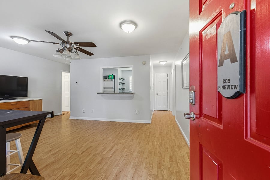 Furnished Finder property 1028817_1 photo 8