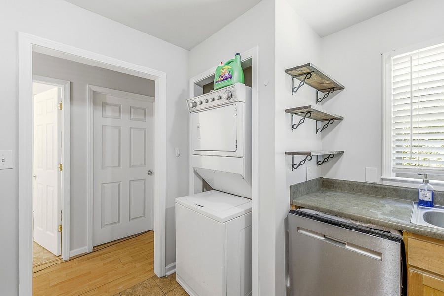 Furnished Finder property 1028817_1 photo 11