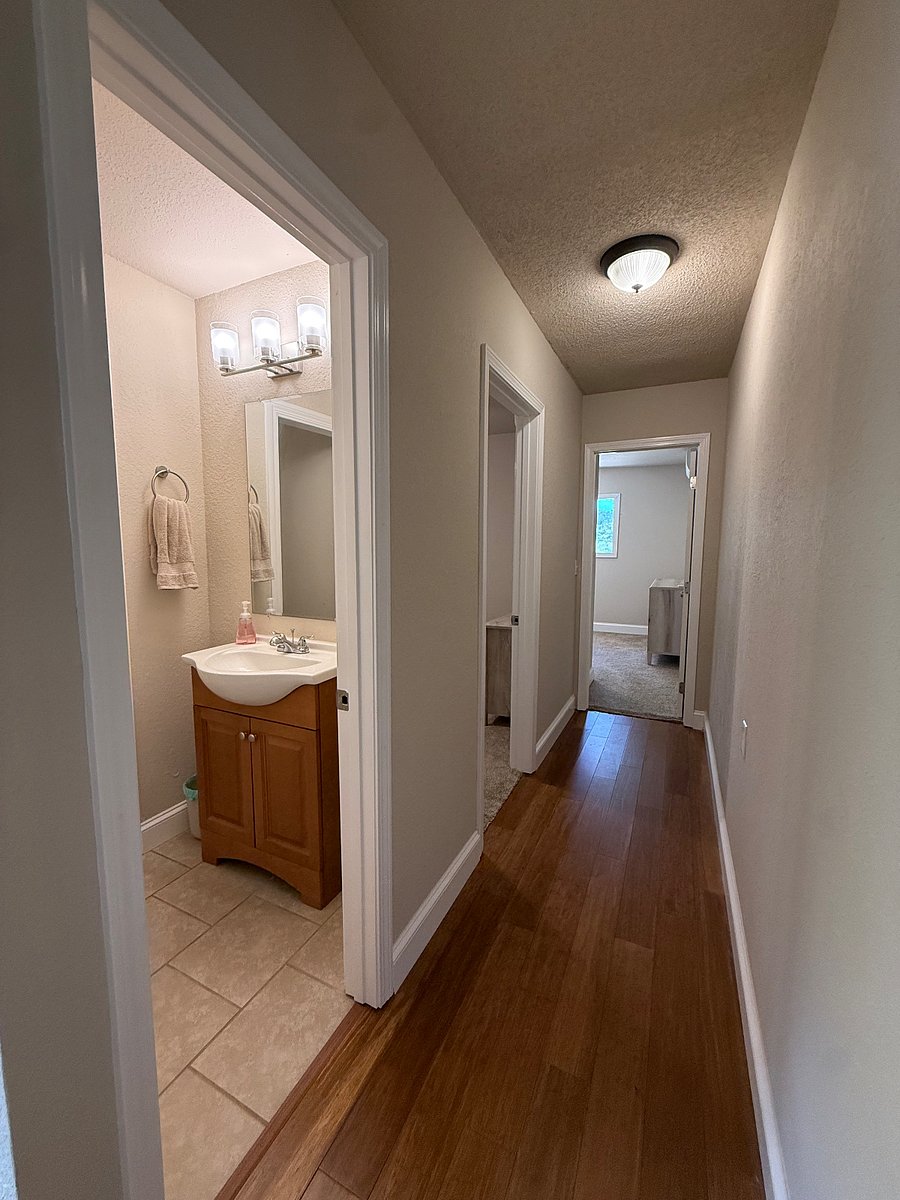 Furnished Finder property 1028823_1 photo 12