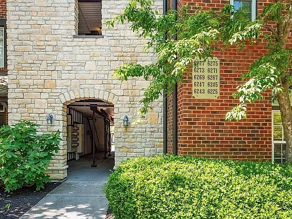 Furnished Finder property 1028863_1 photo 14