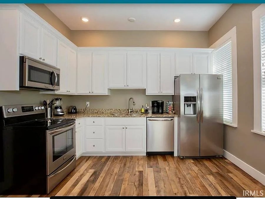 Furnished Finder property 1028895_1 photo 3