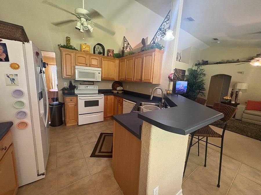 Furnished Finder property 1028922_1 photo 9