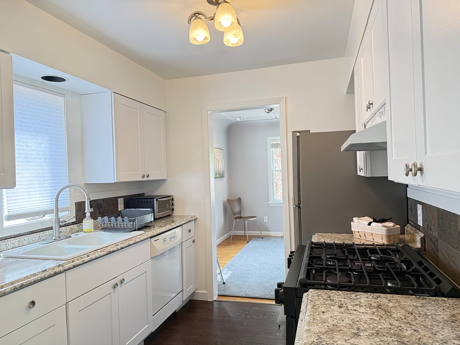 Furnished Finder property 1028948_1 photo 8