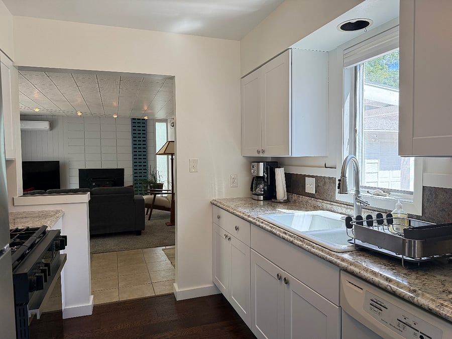 Furnished Finder property 1028948_1 photo 9