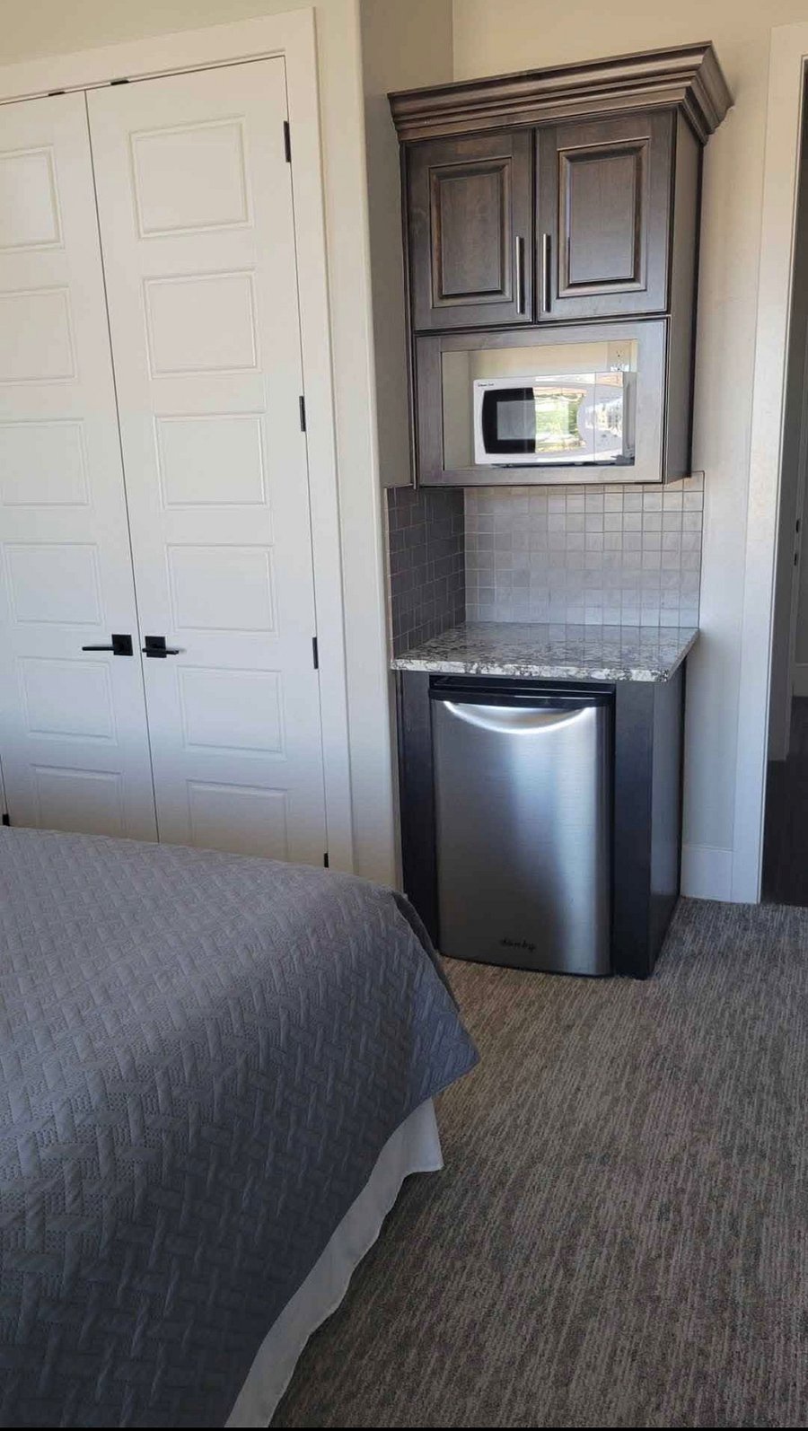 Furnished Finder property 1028990_1 photo 4