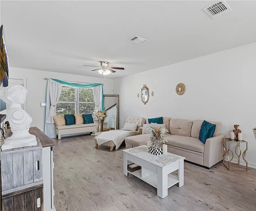 Furnished Finder property 1029004_1 photo 33