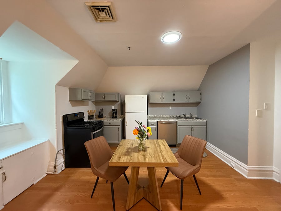 Furnished Finder property 1029048_1 photo 3