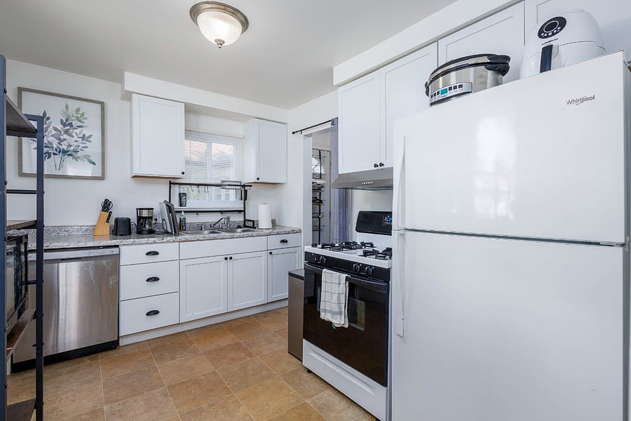 Furnished Finder property 1029121_1 photo 4