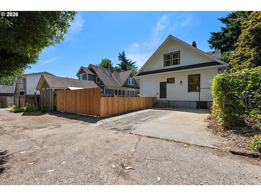 Furnished Finder property 1029171_1 photo 32