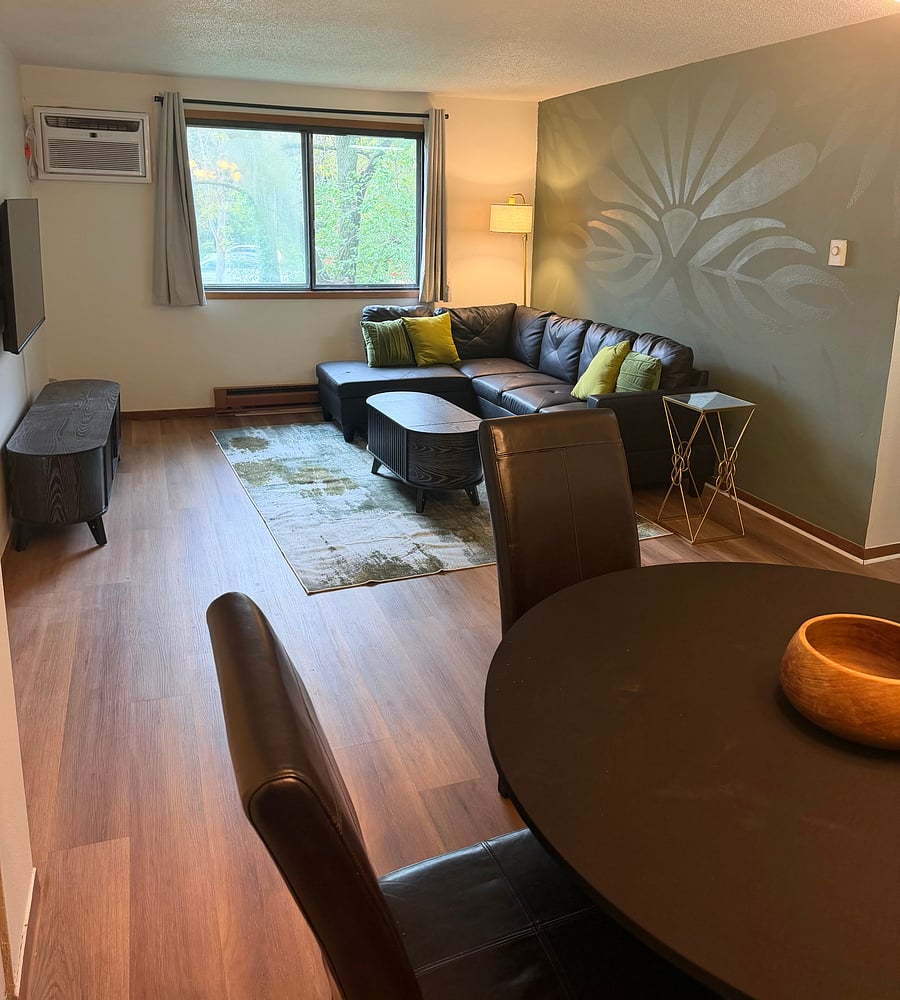 Furnished Finder property 1029178_1 photo 3