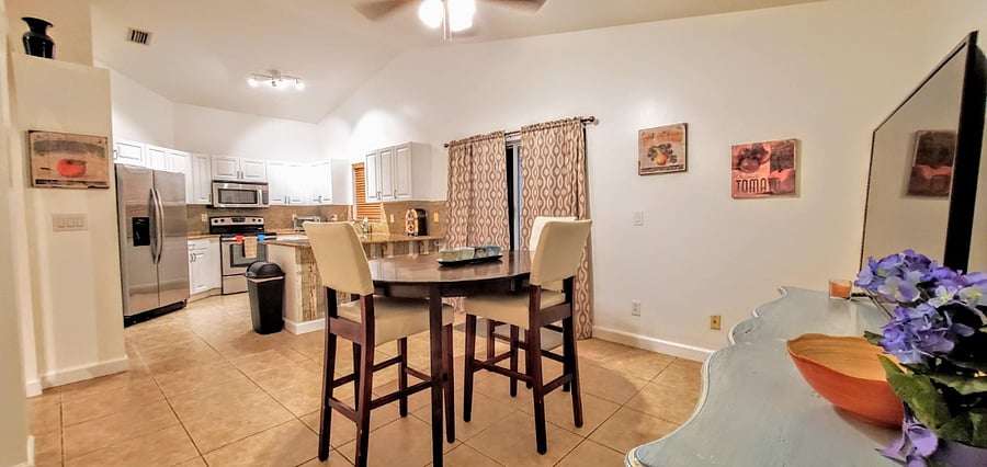 Furnished Finder property 1029190_1 photo 3