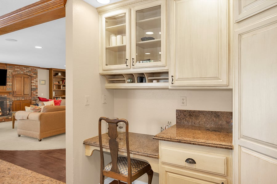 Convenient built-in workspace just off the kitchen, perfect for remote work, studying, or managing day-to-day needs during an extended stay.