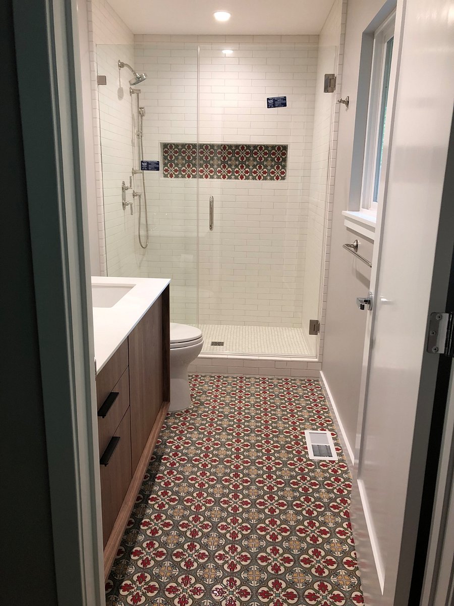 En-suite bathroom
